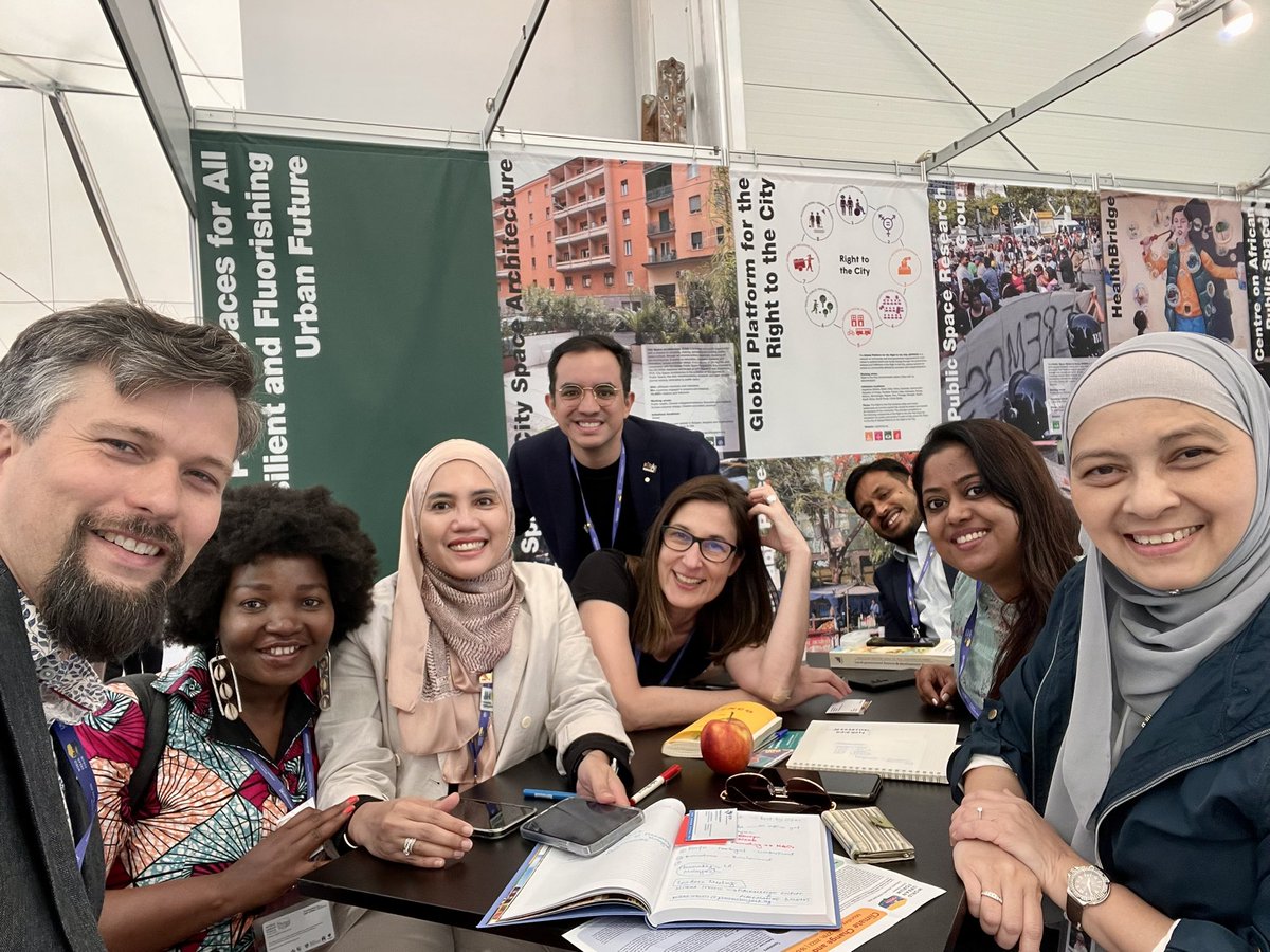 PlacemakingX's tweet photo. The “#publicspaces for all” booth at #WUF11 is proving to be a great gathering place!

#placemaking #WorldUrbanForum #PublicSpace https://t.co/gw9fZMhcqc