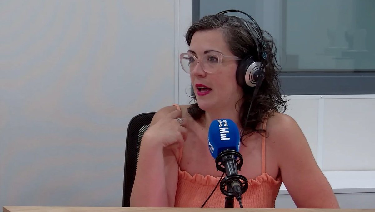 onamaresme's tweet photo. 🌈"Les dades de LGTBI-fòbia al #Maresme ens diuen que la majoria d'agressions són de caràcter verbal. És un problema perquè la població no ho entén com una agressió com a tal."

📻Meritxell Romero Pinet, consellera delegada d'Equitat i Acció Social del @ccmaresme. https://t.co/K0aZwohBn4