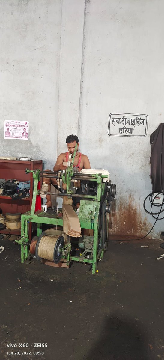 jeworkshopskb's tweet photo. @mduppcl @DvvnlWorkshop @DvvnlDirectorT @MDDVVNL @aksharmaBharat @EMofficeUP @sumitku91593268 @SPSINGH80774918 विद्युत कार्यशाला शिकोहाबाद पर उच्च गुणवत्ता एवं साफ सफाई के साथ द्वितीय पाली में परिवर्तक मरम्मत का कार्य जारीl https://t.co/z6NSDYfscK