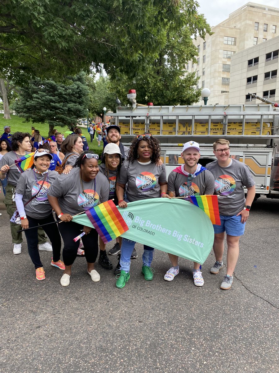 biglittleco's tweet photo. Our team showed up and showed out at the 2022 Denver Pride Parade! We are a proud supporter of our LGBTQ+ community and we work hard to serve our LGBTQ+ youth, staff, and volunteers.❤️🧡💚💙💜 #BigPride #BiggerTogether https://t.co/H2Gxo8JnpN
