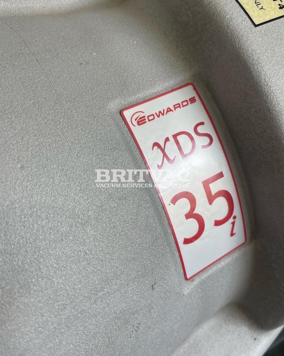 BritvacLtd's tweet photo. Edwards XDS35i scroll pump in for service due to worn and damaged tip seals. 

Please contact us for a free quotation. info@britvac.com

#edwardsvacuum #scrollpump #service https://t.co/OSKyvSuETd