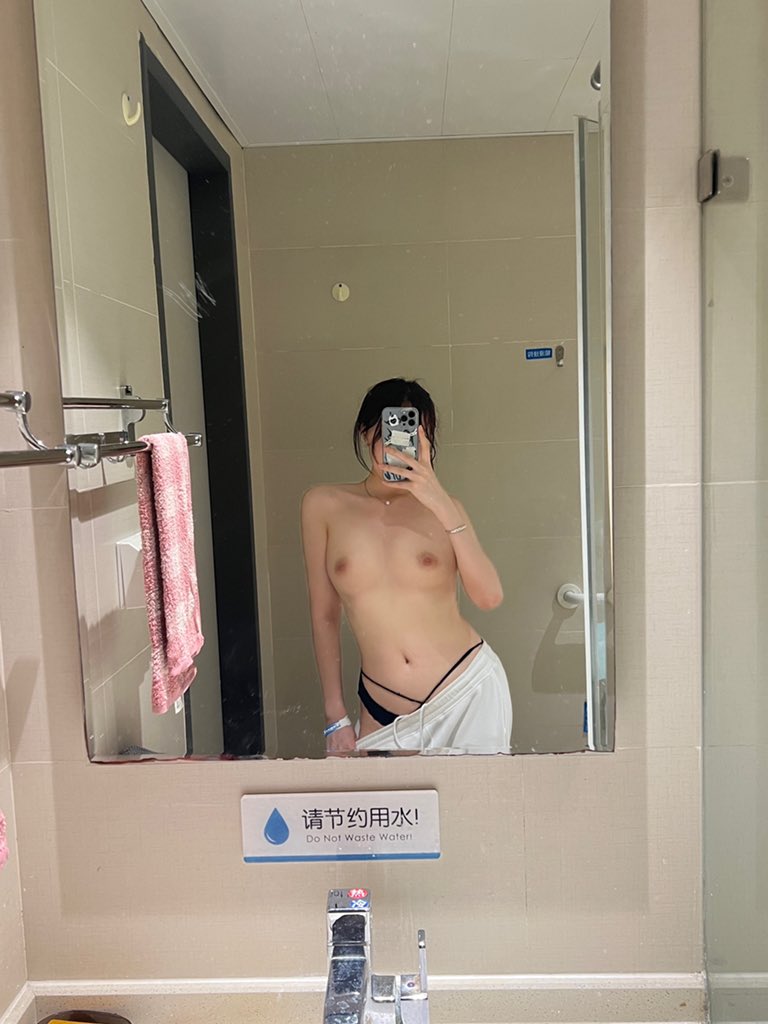 yanqlan_52's tweet photo. 哎呀南京怎么又有疫情了哇…. https://t.co/0jjwKDZeec