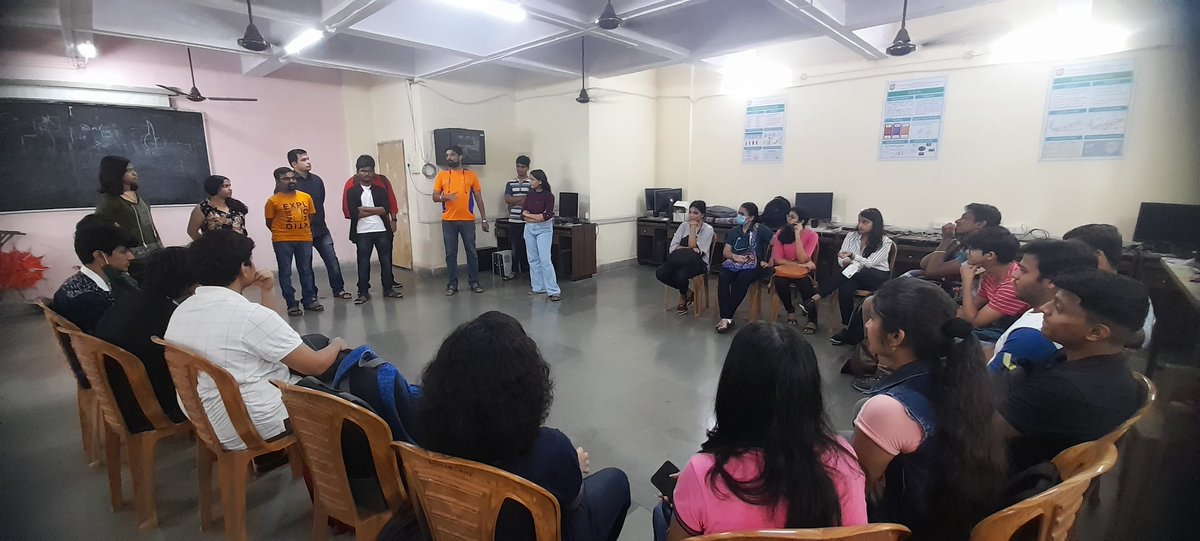 kcecell's tweet photo. Its time to know each other so we can educate and grow together ❤

#ecellclub 
#offlinemeeting
#entrepreneurship
#togetherwegrow https://t.co/3GohqcpgjY