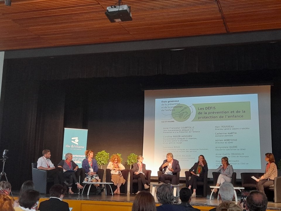 GroupeEFC_CD35's tweet image. États généraux de la prévention et de la protection de l&apos;enfance : le département s&apos;engage pour apporter des premières réponses concrètes aux problématiques rencontrées. Retrouvez ici le communiqué de presse du groupe à l&apos;issue de la journée d&apos;échanges et de restitution 👇