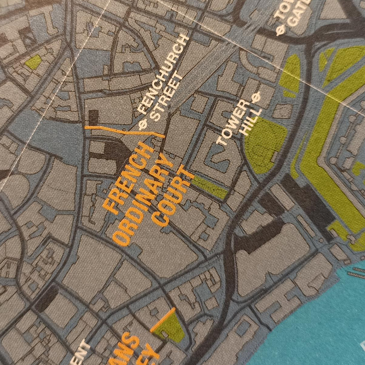 MapLondon's tweet photo. London Alleyways - a new map and guide from @bluecrowmedia for exploring London’s lesser known shortcuts and historic link passages: https://t.co/n3r398GvVH https://t.co/Hyop3GFler