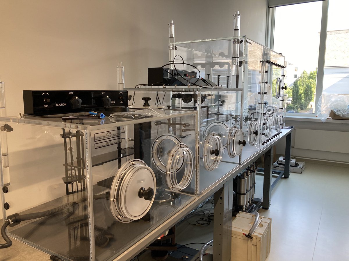 harbor_unihh (@harbor_unihh) on Twitter photo New toy! Our custom designed anaerobic glovebox from the fantastic Belle Technology belletechnology.co.uk is finally here and being installed! Oxygen and light sensitive systems are now accessible targets for study at HARBOR <a href="/EMBLHamburg/">EMBL Hamburg</a> <a href="/EuropeanXFEL/">European XFEL</a> <a href="/UHHMIN/">UHH - MIN-FakultÀt</a> <a href="/cui_unihh/">CUI: Advanced Imaging of Matter</a> <a href="/desy/">DESY (Deutsch)</a> New toy! Our custom designed anaerobic glovebox from the fantastic Belle Technology belletechnology.co.uk is finally here and being installed! Oxygen and light sensitive systems are now accessible targets for study at HARBOR <a href="/EMBLHamburg/">EMBL Hamburg</a> <a href="/EuropeanXFEL/">European XFEL</a> <a href="/UHHMIN/">UHH - MIN-FakultÀt</a> <a href="/cui_unihh/">CUI: Advanced Imaging of Matter</a> <a href="/desy/">DESY (Deutsch)</a>