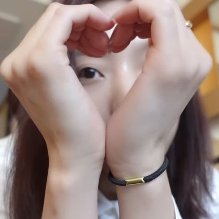 leescaerom's tweet photo. heart-eyes. https://t.co/96n1pbGsqT