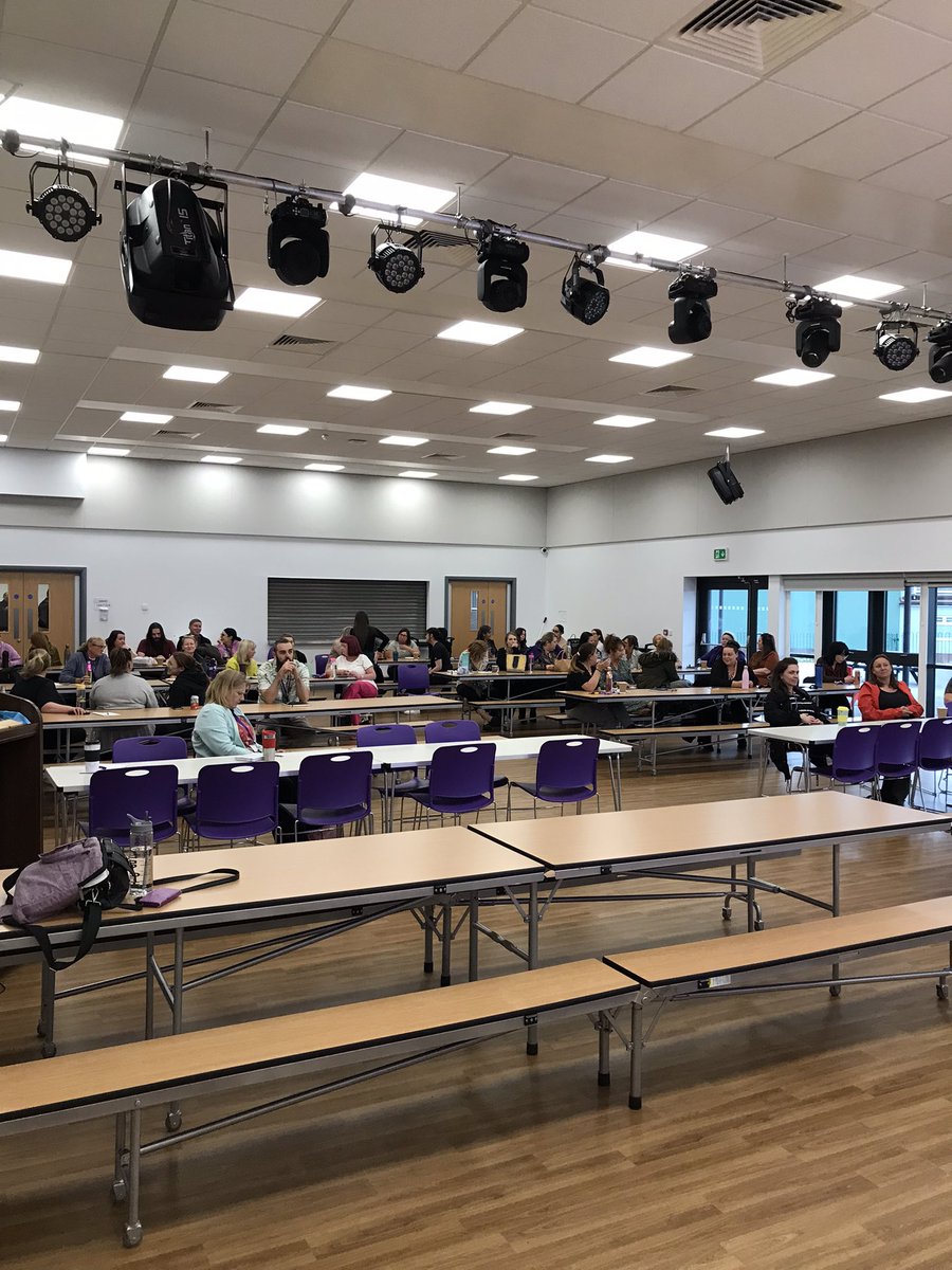 UPTrainingWHAG's tweet photo. Another great session @Rumworth with Teaching Assistants learning more about Domestic Abuse. #domesticabuseawareness #twilightsession #learn https://t.co/hfBIbjUwrL