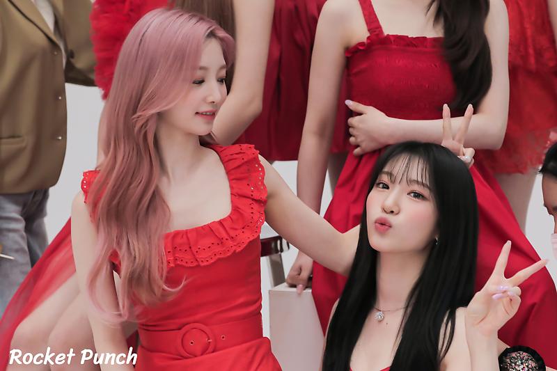 Like_Suyun's tweet photo. #김수윤 #수윤 #SUYUN #로켓펀치 #Rocketpunch https://t.co/HiQnGSZ0Wh