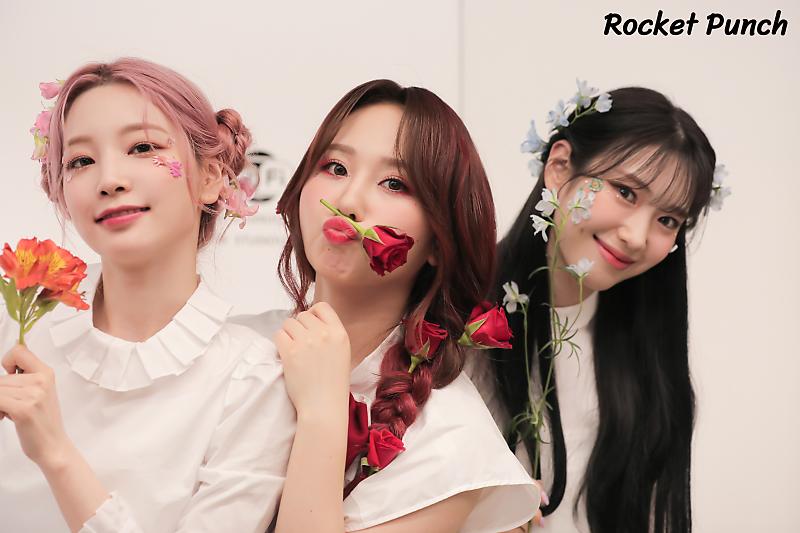 Like_Suyun's tweet photo. #김수윤 #수윤 #SUYUN #로켓펀치 #Rocketpunch https://t.co/HiQnGSZ0Wh