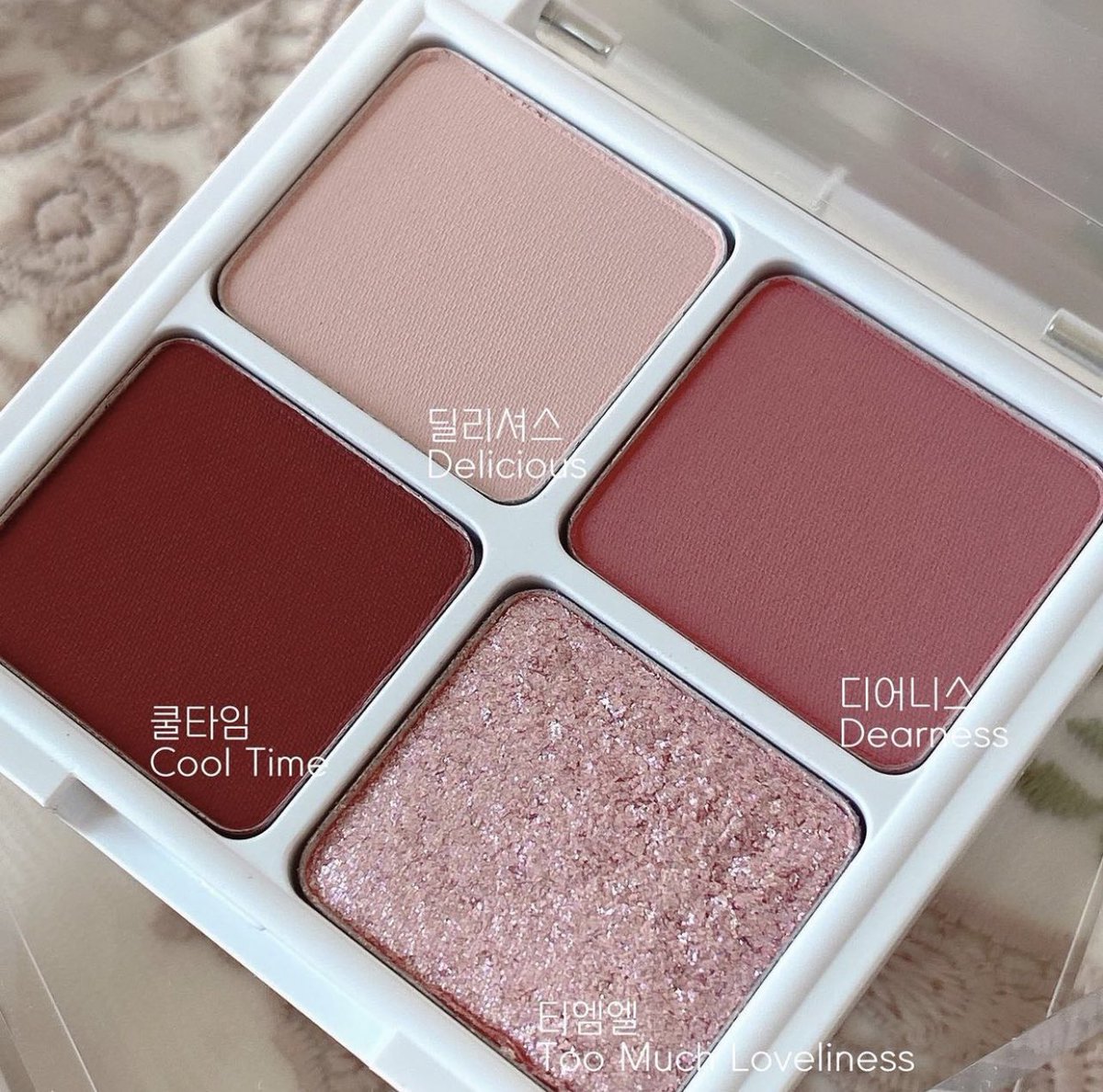 allthing2u's tweet photo. #พร้อมส่ง Candylab full bloom set ราคาเซทละ 2100฿ ค่าส่ง 50
🌸Cool tone 6 sets (eyeshadow no.4, blush no.06, lip (in dream,rosy whistle, Midnight)สนใจ dm ได้เลยค่ะ
#ตลาดนัดnct #ตลาดนัดnctdream #ตลาดนัดอซทดรีม https://t.co/CJcWNDFPqA