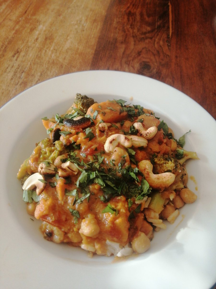 Kichererbsen-Süßkartoffel-
Curry
So lecker 😋😋