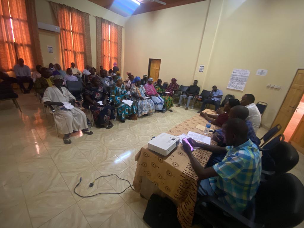NHRCGambia's tweet photo. On Day_2 of our regional popularisation of the #2019_Universal_Periodic_Review (UPR) Recommendations of The Gambia, we are at Janjanbureh with partners on the theme ' Promoting Human Rights through UPR!
#LetJusticeGuideOurActions! https://t.co/BYaQyhWD4X