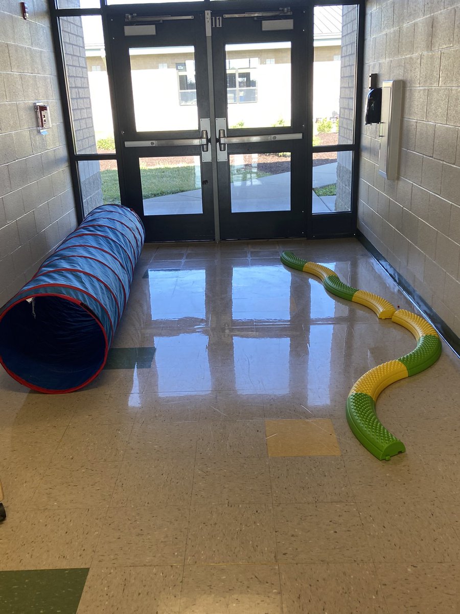 EarlyLearningDr's tweet photo. Summer motor lab #WeAreDuello #summer #summerschool #motorlab #movement #activity #grossmotor #finemotor #principallife #besties #joy #fun #oldfriends #newfriends https://t.co/DhpQkqIM26