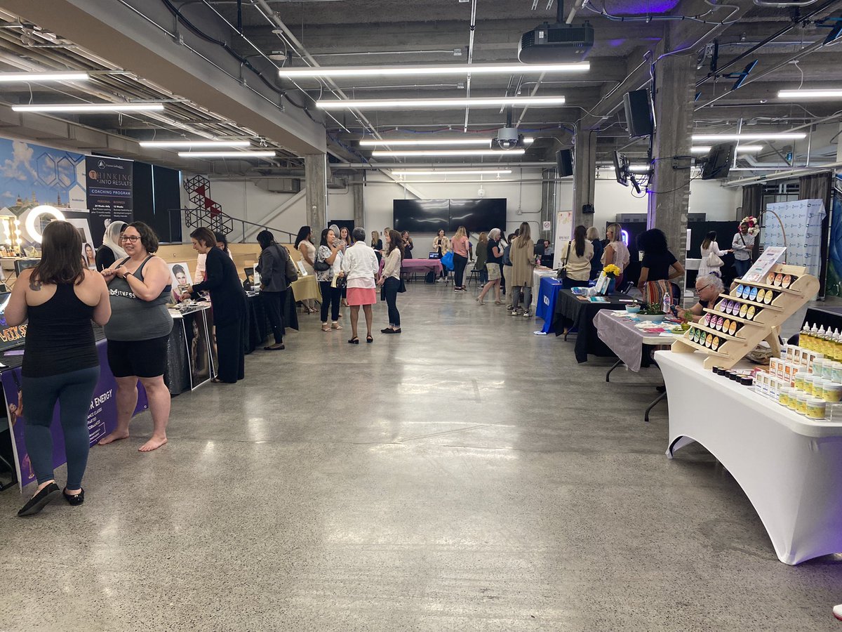 Delighted to have met up w/ current and past chairs of <a href="/WCT_NCR/">WCT National Capital</a>. Bravo to <a href="/DianeW27/">Diane Watson</a> and her current leadership and team. #WomenInSTEM #womenentrepreneurs