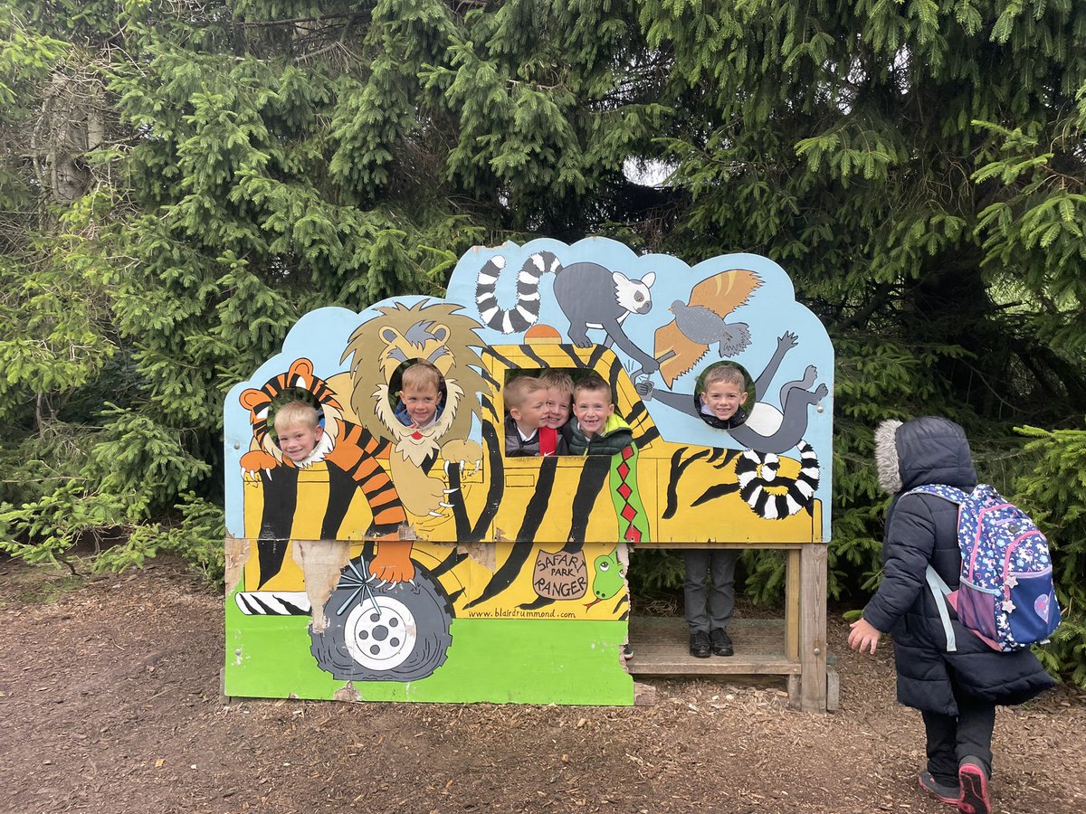 RDMScone's tweet photo. Well it may have rained but it certainly didn’t damp the spirits of RDM! What a fantastic day @BlairDrummondSP! A big thank you to all of the learners, parents, staff, parent council and the coach drivers who made today happen! #teamRDM https://t.co/eF0G8mFqrT