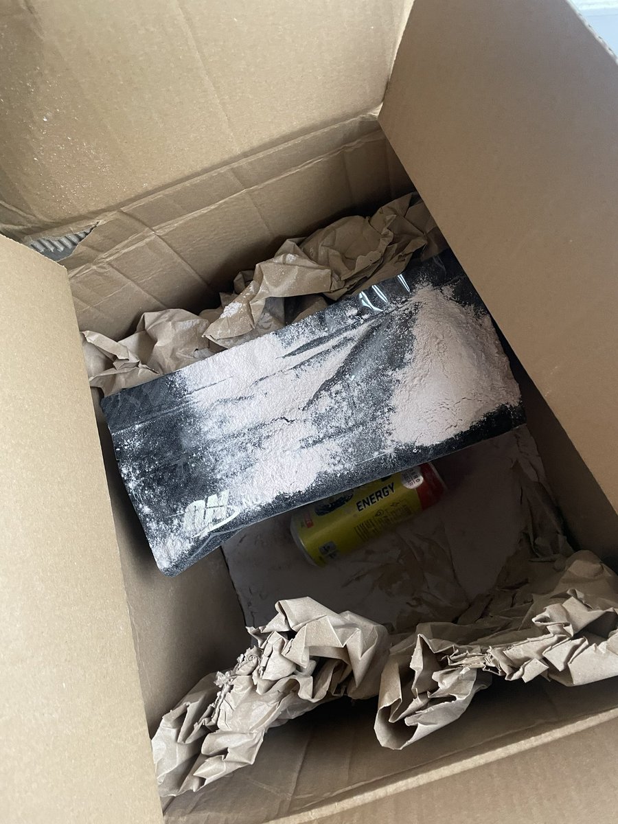 zacheyes_'s tweet photo. @YodelOnline take the piss https://t.co/5z9f4Ebcs0