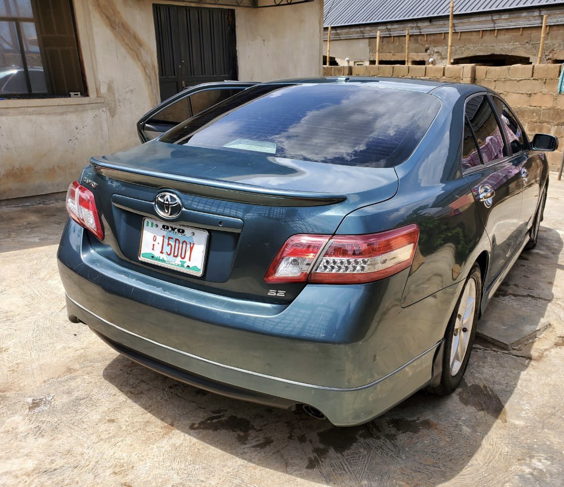 xtranatural's tweet photo. 2011 Super Clean Registered Toyota Camry SE for N3.5m only.  
Please retweet 🙏🏻.   📍Ibadan @Autorush2 @KingFadAutos @AutoLloyds @hom_autos @BauchiCarzNG @aricentautomart https://t.co/JMcOAOWJJi