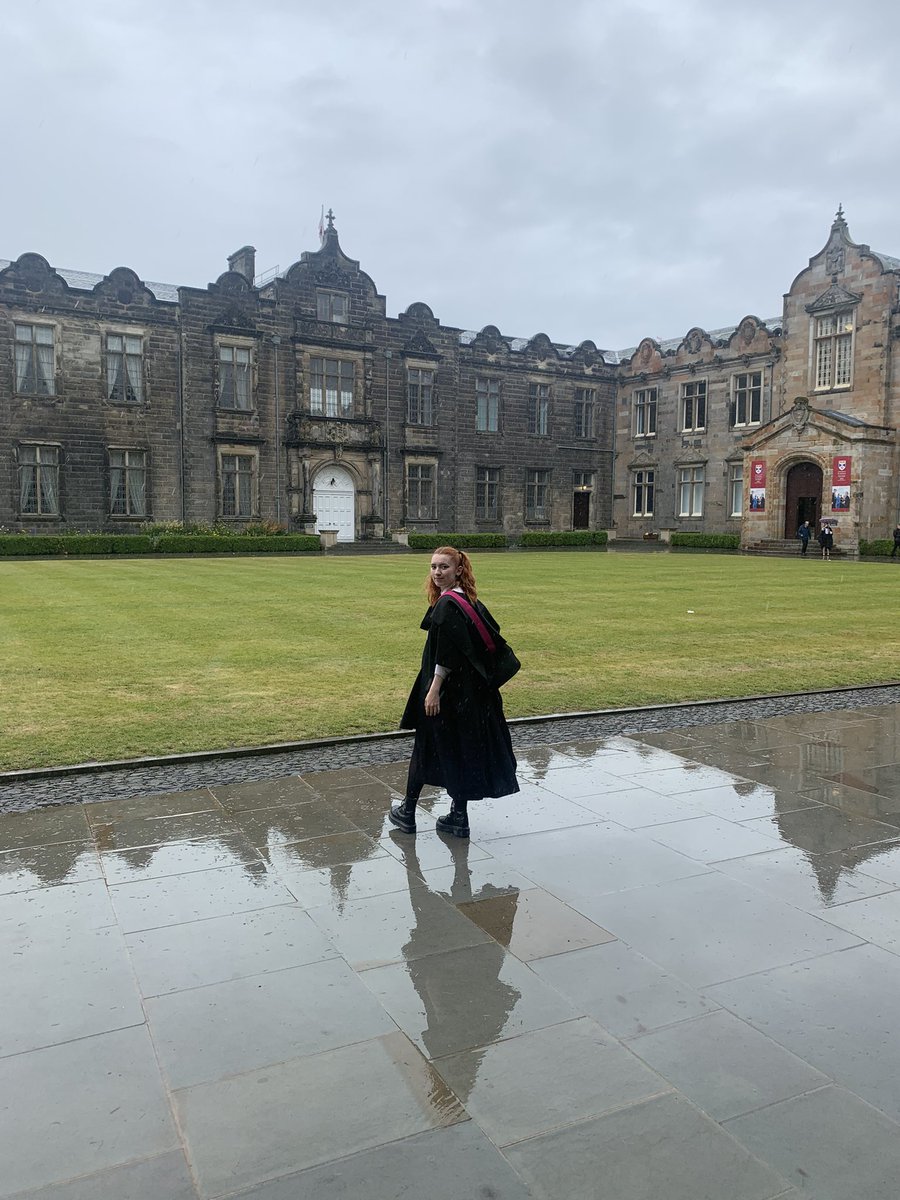 eilidhsobrien's tweet photo. So happy to have made it back for my graduation ceremony - one year late. Rain or shine, I’ll always love you St Andrews 💙 #SaintsGraduation https://t.co/MKC3BUfVhl