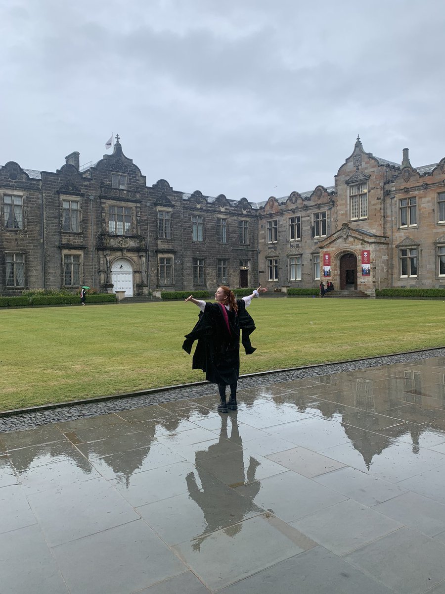 eilidhsobrien's tweet photo. So happy to have made it back for my graduation ceremony - one year late. Rain or shine, I’ll always love you St Andrews 💙 #SaintsGraduation https://t.co/MKC3BUfVhl