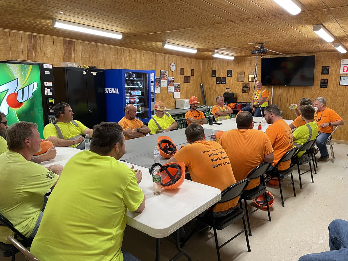 DeltaCompanies's tweet photo. Day 2 of #DeltaSafetyWeek begins at our SIS Quarry in Goreville, Illinois. Senior Managers and these miners are discussing heat-related issues, backing protocol, ways to overcome complacency, and the need to watch out for each other.
#ColasGoalZero #SafetyCulture #SafetyAttitude https://t.co/IQa9oS1MBX