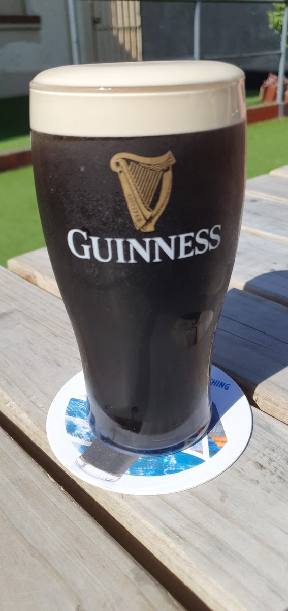 CryptoIRE_'s tweet image. Off to Guns and Roses concert.