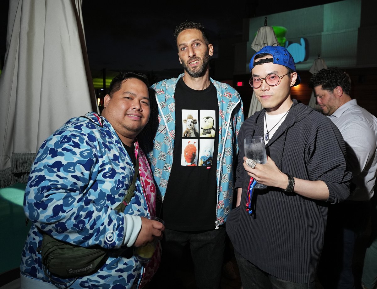 LilHeroesNFT's tweet photo. Community is EVERYTHING. Thanks to our holders for showing up and showing out at our NYC party! https://t.co/SxSWQiCfDU