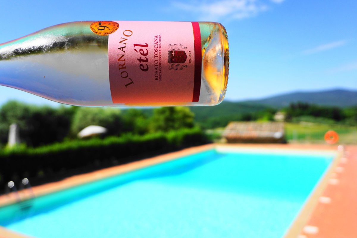 LornanoChianti's tweet photo. Describe the IGT Rosรจ Etรฉl with an emoji!! We go first: ๐บ๐๐ (one is not enough ๐)
#lornanochianticlassico #lornano #lornanoathome #sangiovese #rosรจ #rosato #summer #summerwine #enjoy #italianwine https://t.co/qmN9VV8STp