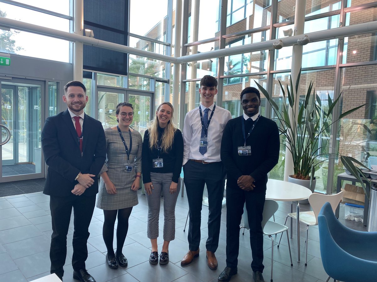 MMCareers's tweet photo. We're celebrating our return to in-person @michelmores Summer Vacation Schemes. This week has got off to a great start and we have welcomed 5 aspiring solicitors to our Exeter office.

#vacationscheme #trainingcontract #aspiringsolicitors https://t.co/c6DZk5EDxK