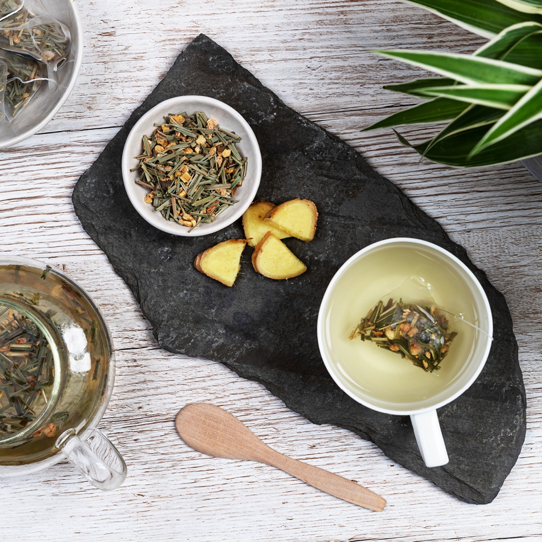 CarvetiiCoffee's tweet image. We're enjoying a #teatuesday here. Our Lemongrass and Ginger helps refresh and revive. Available in loose leaf or compostable, pyramid bags. Enjoy! 🫖

carvetiicoffee.co.uk/collections/py…

#carvetii #specialitytea #tea #tealover #teatime #pyramidteabags #lemongrass #ginger #fromthemountains