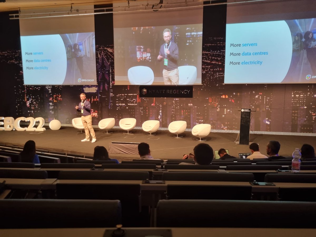 Opis Cloud tweet media