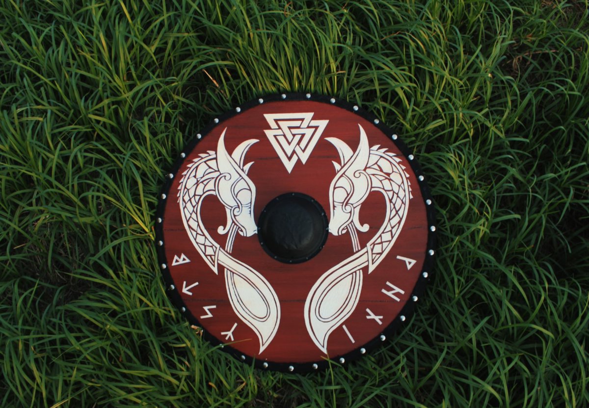 𝖊𝖛𝖞 tweet media