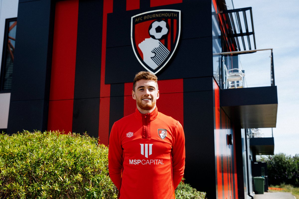 afcbournemouth's tweet photo. Five more years of El Pulpo 🐙 https://t.co/8ith171gXj