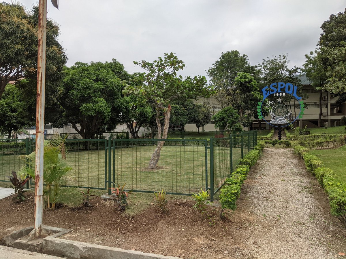 CarlosMonsalveA's tweet photo. Hoy @espol inauguró su #guardería. Gran proyecto. Parafraseando a la Rectora @cparedesverduga, la maternidad no debe ser obstáculo para el desarrollo profesional. La #ESPOL contribuye a esa realidad. #ADNESPOL https://t.co/rFPUkjqVH0