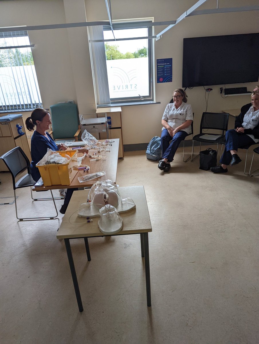 Jen14353147's tweet photo. Fantastic end to the day with student nurses learning clinical skills, from the #SALT and #Dietetics teams, to help them better understand nutrition, hydration and swallowing issues. @SouthTees #pegfeed #CVPline #NG https://t.co/W0wPU6OG48