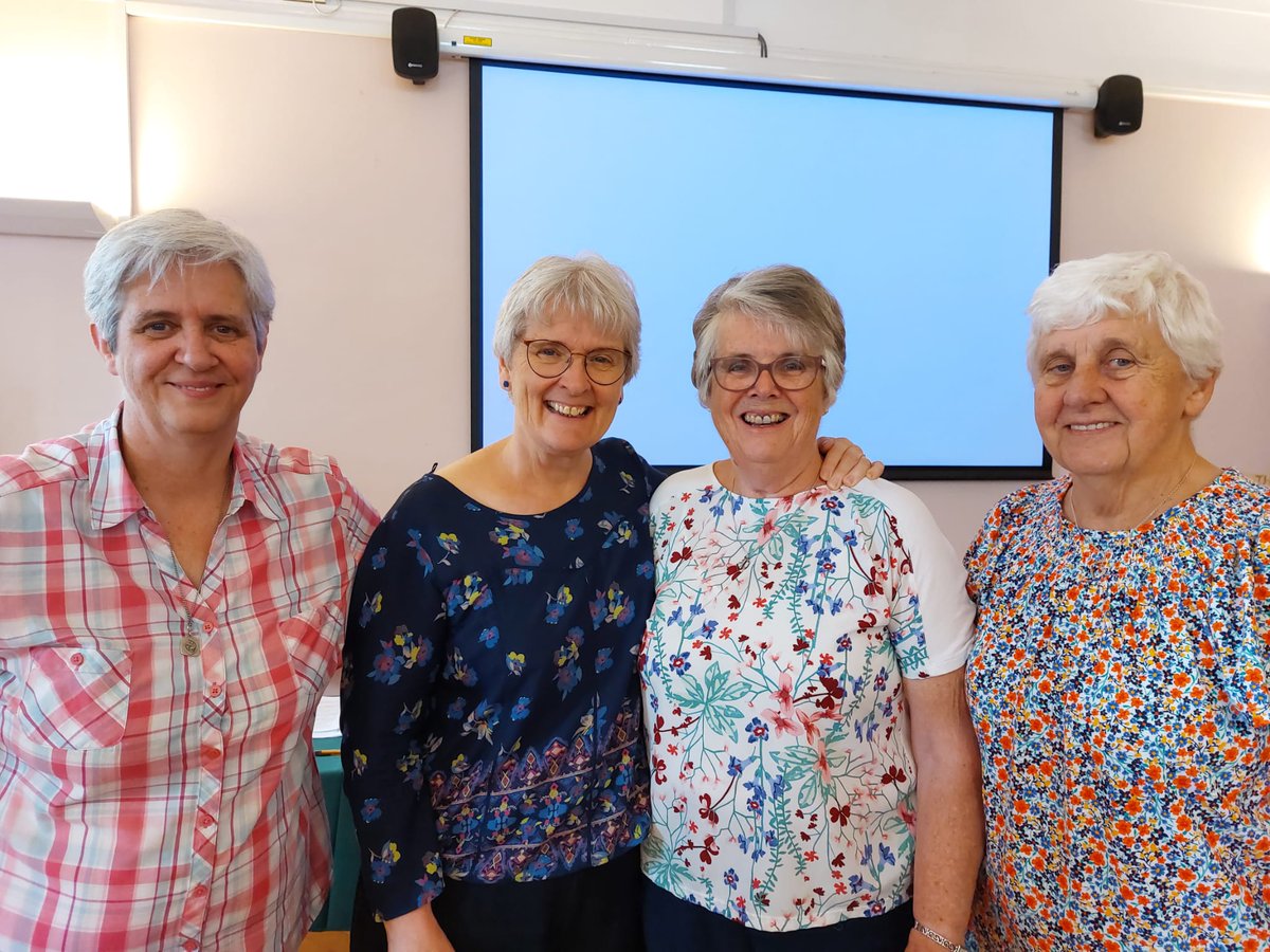 heartintheworld's tweet photo. Today at our assembly we thanked Hilary Thompson, retiring after 13 creative, hard-working, Heart-centred years @sacredheartsch7. She leaves assured of our ongoing gratitude, love &amp; prayer 

Here with Goals Coordinator Ann, and "her" 3 Provincials

@sacredheart_roe @SHPS_Fenham https://t.co/DtLungXyUX