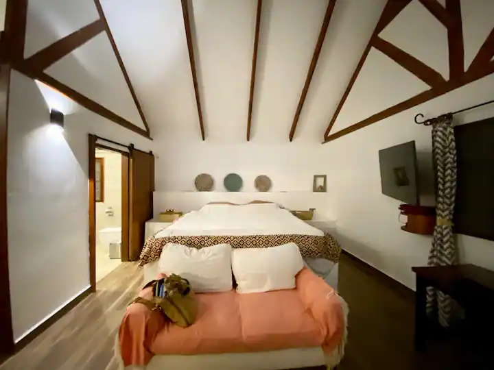 hadestays's tweet photo. This beautiful stay in Arusha will cost you US$104/night. Hosts 6 guests with 3 bedrooms. Pack your bags, get your buddies with liquors and enjoy the weekend here.

Link: https://t.co/wNmbPbfhP3

#Hadehomes #Travel See more images below. https://t.co/epK00BHMih