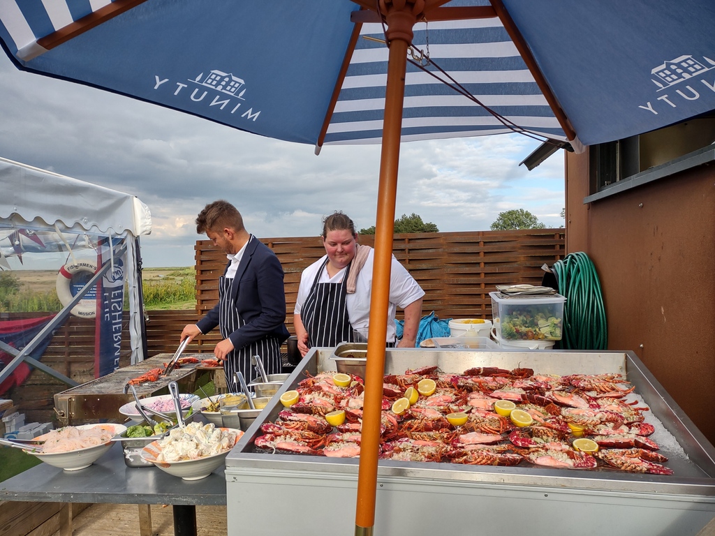 thefishmish's tweet photo. Many thanks to the White Horse at Brancaster Staithe @WhiteHorseBranc for an amazing Lobster BBQ last Friday raising over £400 for the Fishermen’s Mission.🐟🍽️ https://t.co/q1RTdIjlsi