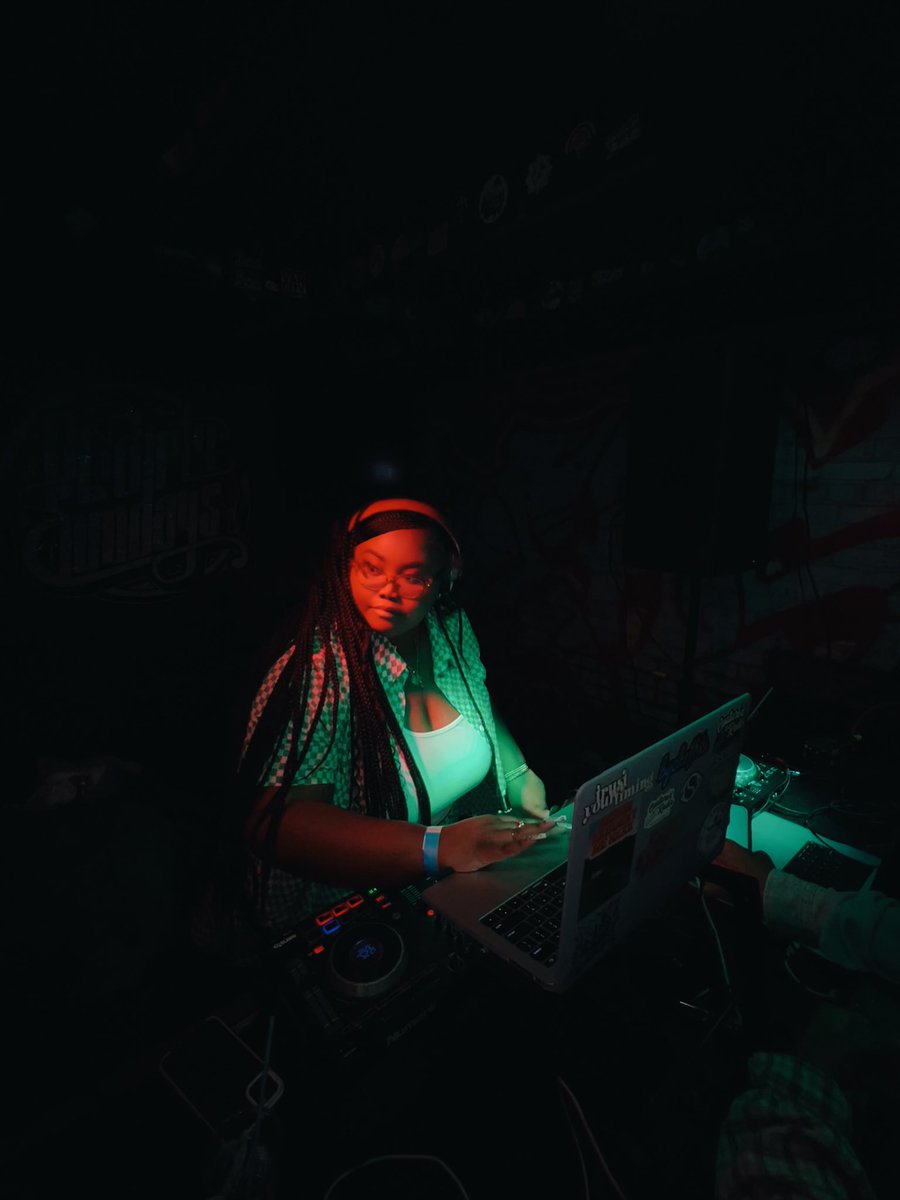 tempesttcouture's tweet photo. just a music lover in her ((( prime ))) 💐✨🫶🏾
thank you so much @TampaBeat for having me this past weekend! this was definitely a reunion the city needed. https://t.co/EOmMoCIBRa
