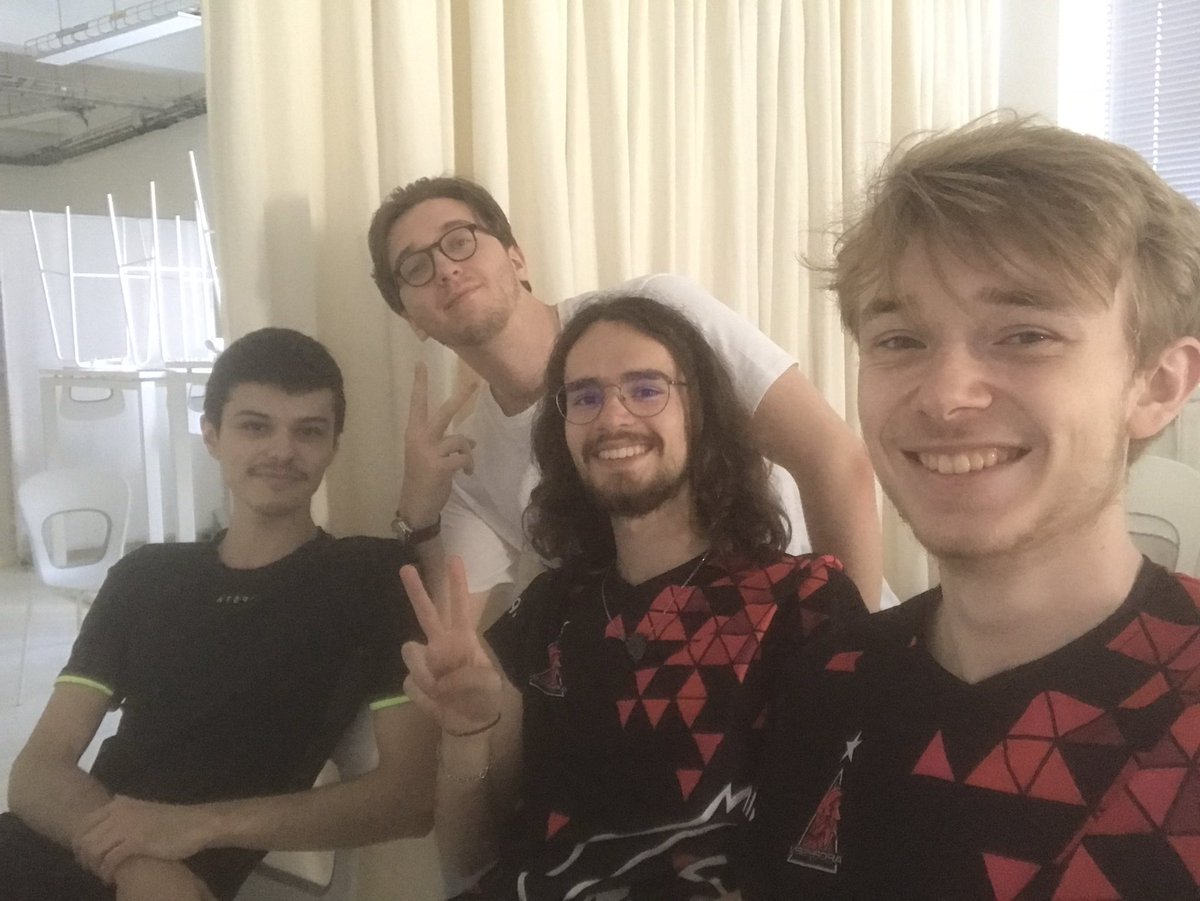 3 semaines après le Save The Game Now organisé par <a href="/Student_GN/">SGN</a>, nous réalisons le stream subgoal de l’évent après la récolte des 2050,59€ 👀
Venez suivre tout ça sur twitch.tv/apophisen 😎