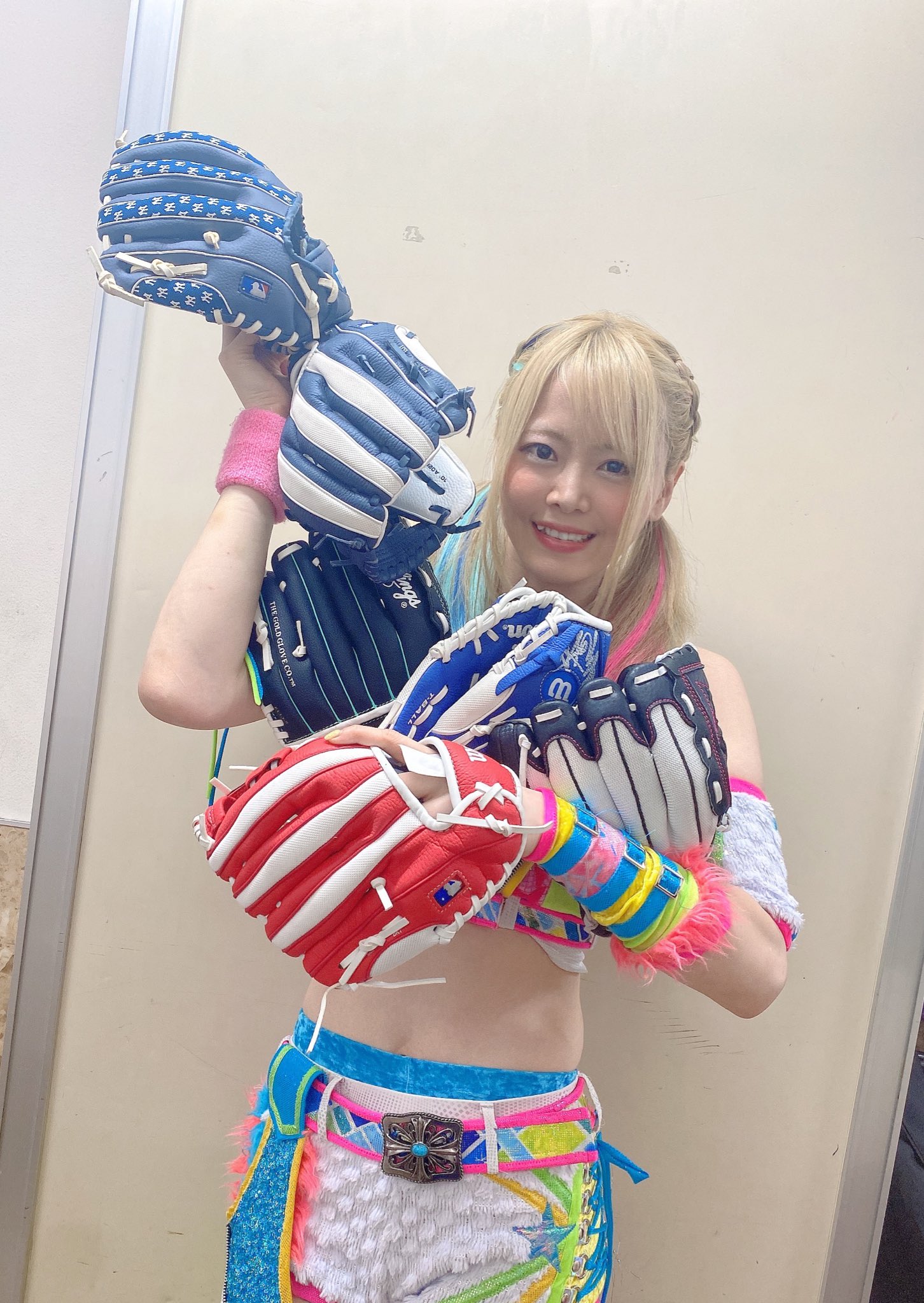激レア】 岩谷麻優 スターダム リストバンド 新日本プロレス