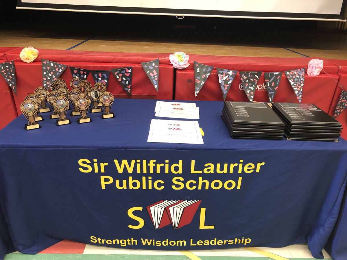 TrusteeMcDonald's tweet photo. CONGRATULATIONS TO Principal Naik and the entire team for an awesome farewell ⁦@LaurierPs⁩ ⁦@KarenNaik⁩ ⁦@Gr2Tweeters⁩ https://t.co/DamispuKeZ