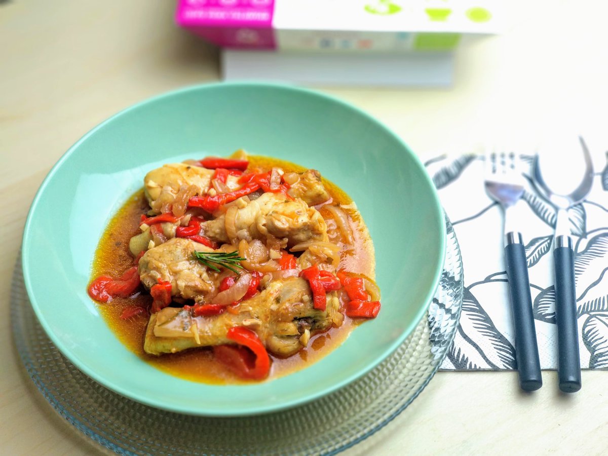 MealSolutionsES's tweet photo. 😋 Para mañana, tenemos pollo al chilindrón, un plato riquísimo, ideal para este tiempo.

Si necesitas soluciones de comida, entra en https://t.co/KkorNdF063 y echa un vistazo a todos nuestros platos preparados frescos, listos en 3 minutos. https://t.co/zVGb6IAX9J