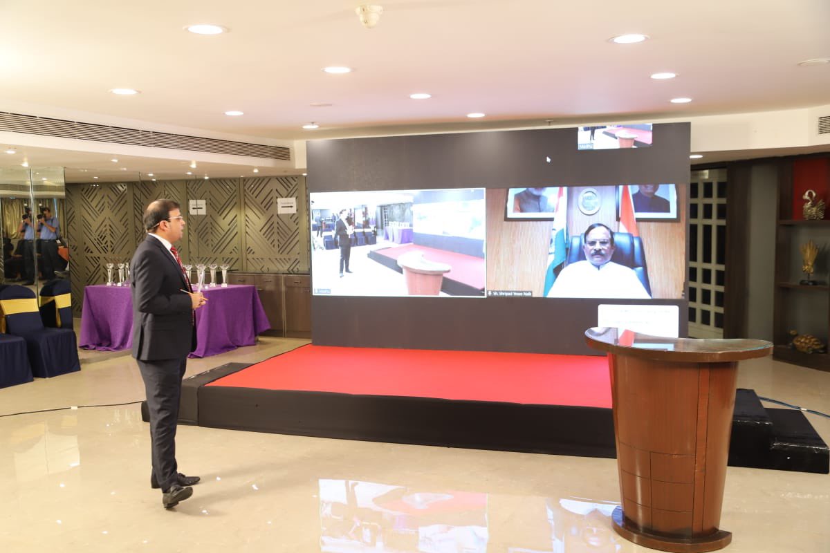 shripadynaik's tweet photo. Today virtually attended Interaction on 'Indo - US Business Opportunities and Climate Change ' organized by Panthomath Group &amp; CSR Foundation.
@mahavirlunawat 
@pantomath_group 
@madhu_lunawat https://t.co/PllioIGGA1