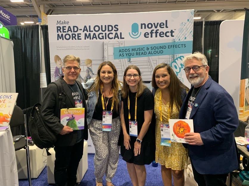 Star struck ⭐️ loved meeting some of my favorite authors <a href="/Novel_Effect/">Novel Effect 📚🎶</a> @peterhreynolds <a href="/FablePaul/">Paul A. Reynolds</a> at #ISTELive22