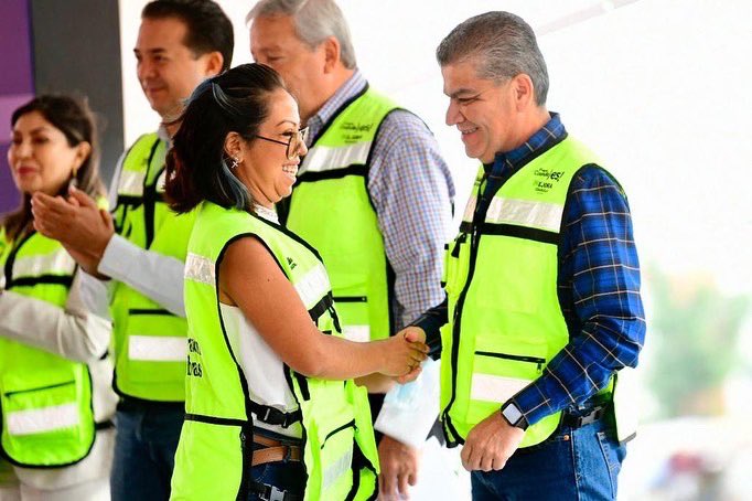 Una vez más, regresamos a las colonias de #Saltillo para cumplir nuestros compromisos con la ciudadanía.
