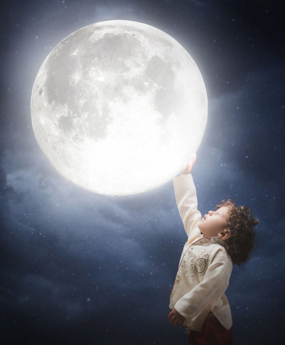 Du musst die Dunkelheit kennen, bevor du das Licht zu schätzen weisst.

Diejenigen, die die Dunkelheit gesehen haben, haben das meiste Licht zu geben ⚘