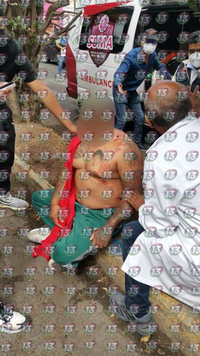 Canal13Puebla's tweet photo. #Noti13 | Se registran disparos en inmediaciones del Centro de Salud
Francisco I. Madero, #Puebla. Reportan menores lesionados, pues éste lugar, es sede de vacunación. https://t.co/DiXTc3FIeO