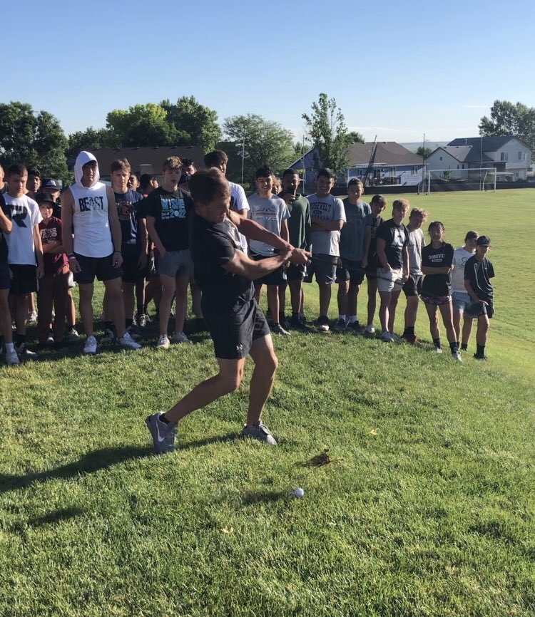 RooseveltRFTB's tweet photo. 🗣FORE!! 🏌️Longest Drive competition today for #competitiontuesday https://t.co/o82llKsily