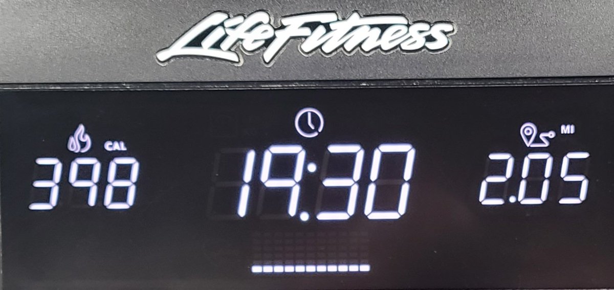 BSzeusBS's tweet image. @DidNoah? 4️⃣
#SeahawkHRChallenge